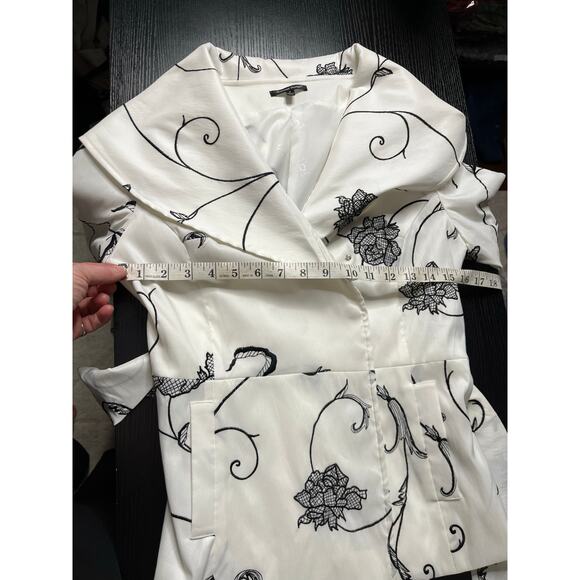 Stunning Avant Garde Black &White Embroidered Samuel Dong Blazer/Jacket/Shacket - Picture 9 of 10